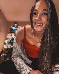 Melissa Falcone's Instagram, Twitter & Facebook