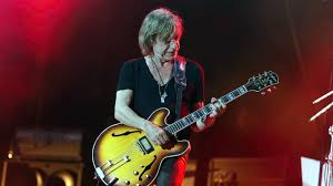 Lundi 26 novembre 2018, par jean. Jean Louis Aubert Ouvre La Voie Vers Son Nouveau Refuge