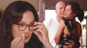 Helen Mirren gave a very relatable speech at the SAG Awards. "I hate to say  the word 'sag' at my age, it's always S.A.G. for me."