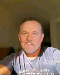 To my feature wife out there, I will make you the most happiest woman in  the universe if give the chance to ❤️‍🩹❤️‍🩹🌹🌹💓💓🤎🤎❤️❤️🌍🌍🌹