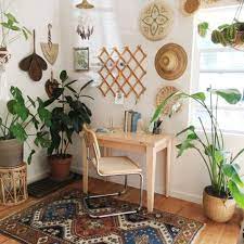 It is perfect for special occasions but will also be a fabulous addition to everyday settings. 45 Floppy But Refined Boho Chic Home Offices Digsdigs