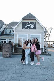 First lady abigail smith adams coloring page. Abigail Kelley Ajkelley18 Twitter