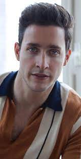 Clean Shave Is Clean Shaven Look A Beard Style Beard Styles Clean Shaven Mens Hairstyles