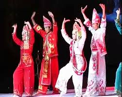 Penari berumur 10 tahun dan berasal daripada semporna, sabah. Sabah Fest 2007 Tarian Igal Igal Dance Video Dailymotion