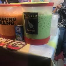 Berdasarkan kajian yang telah dijalankan di pantai dalam, perniagaan runcit pasar malam di sini banyak mendatangkan kepentingan terutamanya penduduk dapat membeli. Fotos Bei Pasar Malam Pantai Dalam 44 Tipps Von 2425 Besucher
