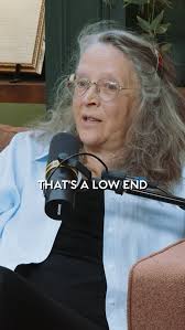 Pulitzer Prize-winning author CAROLINE FRASER joins us today to talk about  serial killers in the Pacific Northwest!!! Listen wherever you get your  podcasts or watch