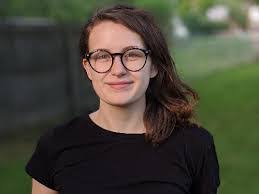 Maggie Hahn's Instagram, Twitter & Facebook