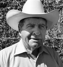 Hidden Hills Magazine • Summer 2017 by 13 Stars Media