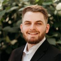 Austin Simon's Instagram, Twitter & Facebook