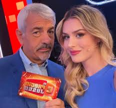 La vida de Carlos Sobera, presentador de Mediaset en fotos