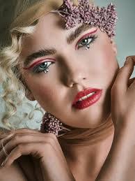 Caroline Kruger's Instagram, Twitter & Facebook