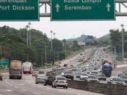 Kejadian ni jadi masa aku dengan family on the way nak pergi port dickson. Perbadanan Lebuhraya Utara Selatan Careta