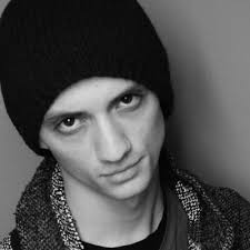 Levi Brooks (@ProgRockPorno)