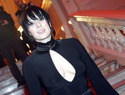This opens in a new window. Okupnik Kochala Zonatego Mezczyzne