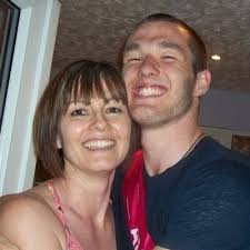 Deborah Schofield (@scoey64)