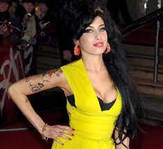 Noch ende 2010 zeigte sich ihr vater mitch winehouse im interview mit bild.de zuversichtlich, dass seine tochter wieder an ihre erfolge anknüpfen würde. Amy Winehouse Nachruf Zum Tod Der Soul Sangerin Boulevard