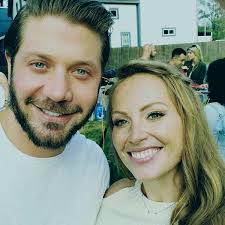 Mina Starsiak Net Worth Age Husband Stephen Hawk Wikipedia Bio Realitystarfacts