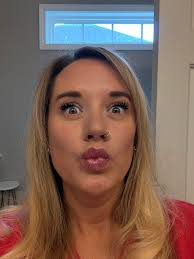 Wanting to make some new friends💕I'm a 20 year old stay at home mama to a  2 year old girl and a 5 month old boy🫶🏼From Kentucky. Where are my  supportive girlies