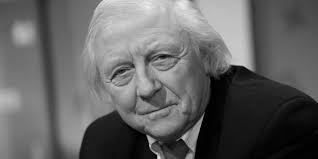 Van 1976 tot 1978 presenteerde wieteke van dort het radioprogramma radio lawaaipapegaai en van 1978 tot 1982 presenteerde ze het vervolg op televisie, papelagaaiwaai. Aart Staartjes 81 Overleden Na Ongeval