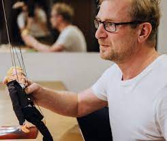 He is an actor, known for odpad mesto smrt (2012), ulice (2005) and rédl (2018). Martin Pechlat Ceny Thalie