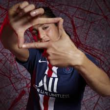 Im nadia nadim, born 2nd of january, 1988 in herat afghanistan. Nadia Nadim You Need An Ego And Huge Confidence When Cutting Up A Human Being