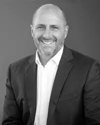 Aaron Fahl's Instagram, Twitter & Facebook