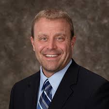 Eye Surgeons Near Me in Illinois and Iowa