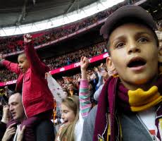 Bradford City win at Wembley in season that has united Bradford.