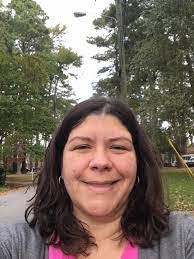 Evelyn Droz's Instagram, Twitter & Facebook