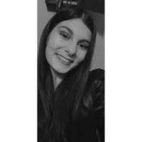 Laura Pekarofski's Instagram, Twitter & Facebook