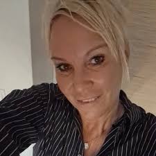 Nach langer Zeit haben wir endlich unser Versprechen eingelöst und waren  mit Oma Lotti in einem italienischen Restaurant essen ❤️ Versprochen ist  versprochen ❤️ #altenpflege #pflegedienst #freunde #oma #patient #leben  #herzensmensch #lieblingsmensch #