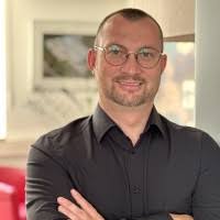 60+ perfiles de «Redinger»