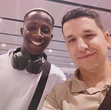 Liberian striker Larry Siemon has arrived in Turkey ahead of a month-long  trial with Süper Lig side Konyaspor, as he looks to secure a permanent  contract with the club. Konyaspor currently sit