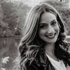 Amanda Gaber's Instagram, Twitter & Facebook