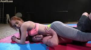 Grey sweatpants hea dscissor - FemdomVC