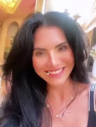 Joyce Giraud