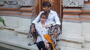 Jerinx sid bersama kekasihnya, nora alexandra philip. Agama Yang Dianut Dipermasalahkan Nora Alexandra Ngamuk Showbiz Liputan6 Com