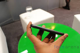 Archos 40 Titanium Hands On