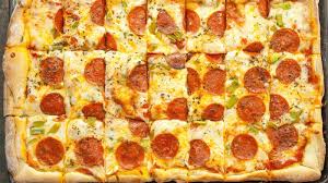 Copycat Pizza Hut Bigfoot Pizza Recipe Bigfoot Pizza Deep Dish Pizza Bites Pizza