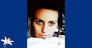 Fawn Thompson's Instagram, Twitter & Facebook