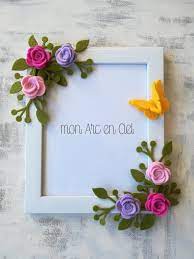 Cornice Decorata In Feltro Felt Crafts Diy Diy Crafts For Girls Felt Crafts