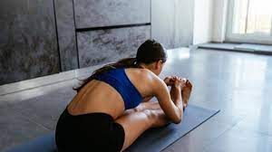 Ejercicios de yoga para la espalda y cervicales. Estos Son Los Mejores Ejercicios Para Relajar Las Cervicales Y Aliviar El Dolor