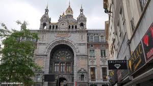Leonardo notarbartolo erzählt, wie er sich schon 2000 ein büro in antwerpens diamantenviertel anmietete, wie er da schon ein meisterdieb war, wie er kontakte zu händlern schloss. 7 Dinge Die Man Nur Beim Antwerpen Stadtetrip Tun Kann