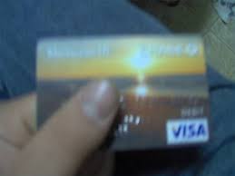 The card looks like any other debit card you've seen, and also bears a logo of one of the major credit card such as visa or mastercard. How Do Unemployment Debit Cards Work