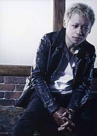 kyo dir en grey sukekiyo 髪型 メンズ パーマ sukekiyo 京 ビジュアル系