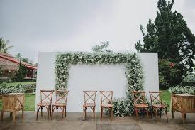 Kami berusaha semaksimal mungkin membuat suatu karya yang tertata rapih dan indah yang akan memberikan kepuasan bagi pasangan pengantin dan juga memukau tamu tamu undangan yang hadir. 30 Dekorasi Pelaminan Sederhana Dari Kain Heikamu Com