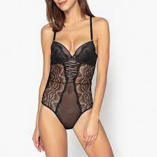 Le body remplace l'ensemble lingerie et décuple le potentiel sexy. Body Mit Volumeneffekt Aus Spitze Schwarz La Redoute Collections La Redoute