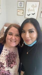 Alexis Borowski's Instagram, Twitter & Facebook