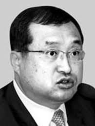 명동 이어 부산도…유니클로 줄줄이 '노재팬 아웃'. ìž¬íŒê°œìž… í˜ì˜ ìž„ì„±ê·¼ ë¶€ìž¥íŒì‚¬ ë¬´ì£„ ë§¤ì¼ê²½ì œ
