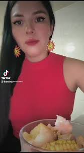 Lou Lou Camarones (@louloucamarones)